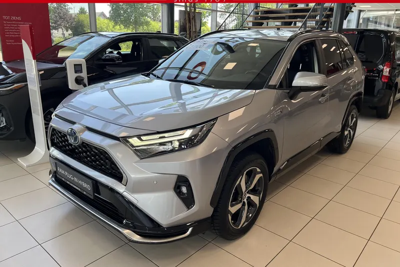 Toyota RAV4 (2023)