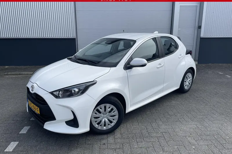 Toyota Yaris (2024)