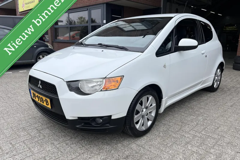 Mitsubishi Colt (2010)