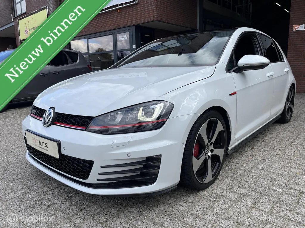 Volkswagen Golf (2016) — foto 1