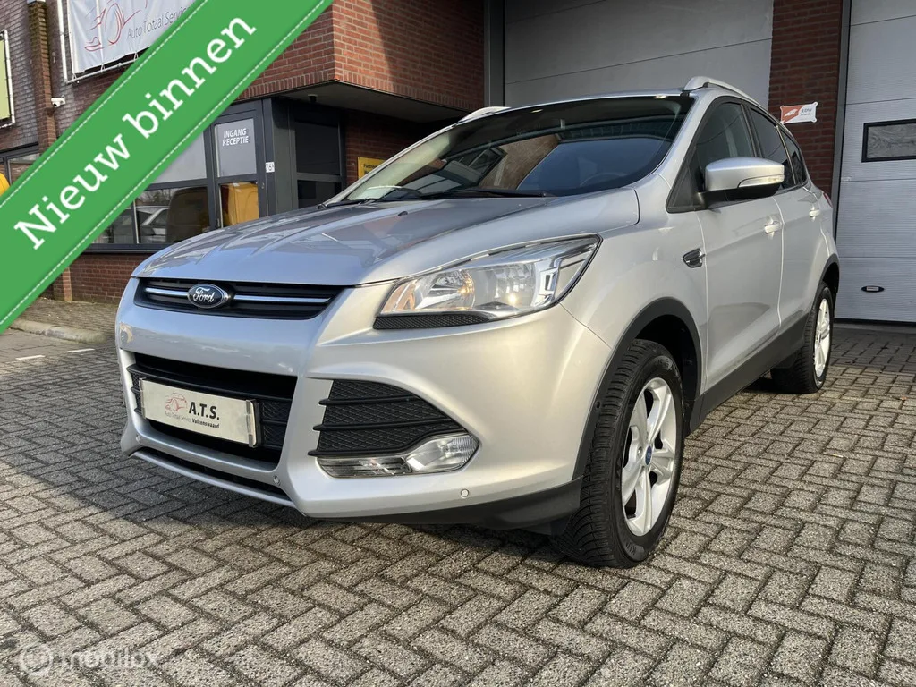Ford Kuga (2015) — foto 1
