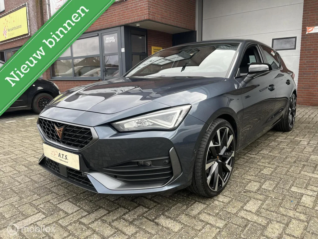 CUPRA Leon (2024) — foto 1