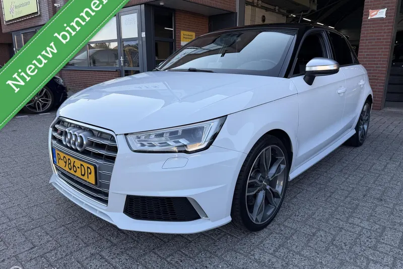 Audi S1 (2015)