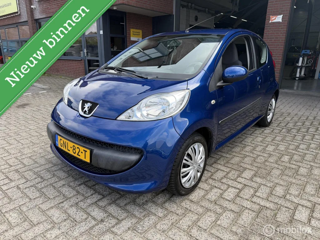 Peugeot 107 (2007) — foto 1