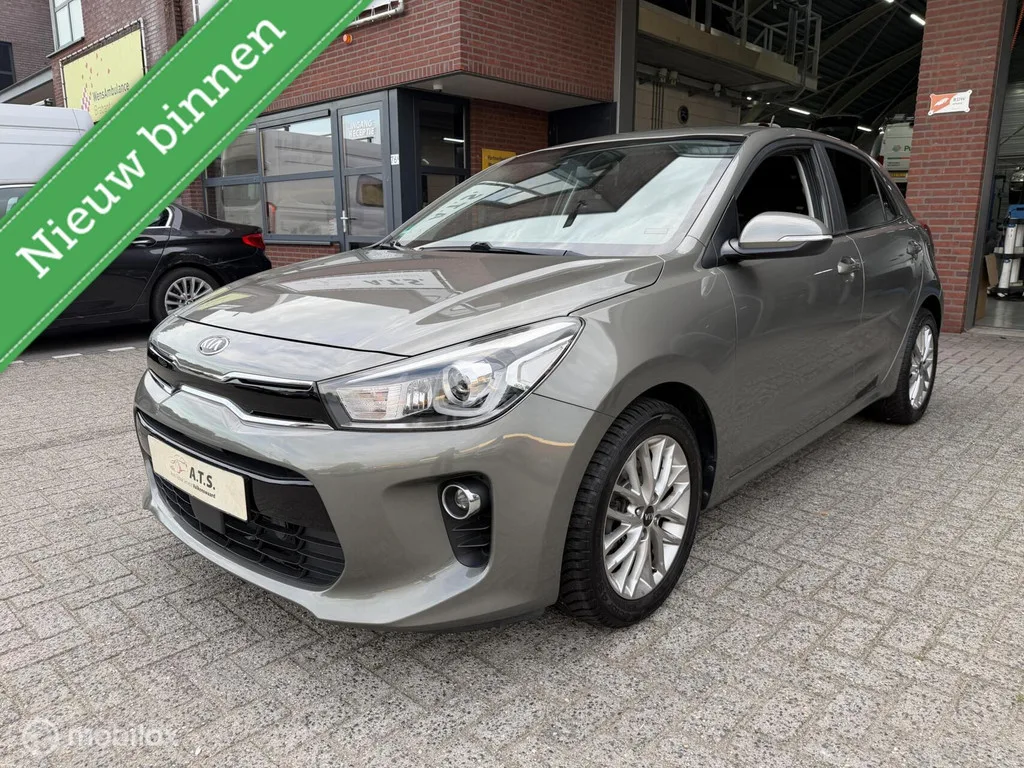 Kia Rio (2017) — foto 1