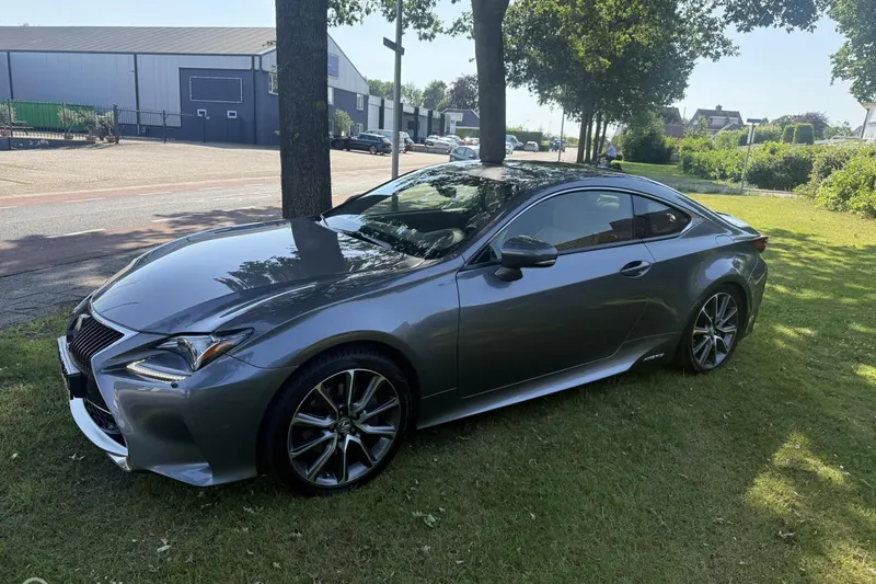 Lexus RC (2017)