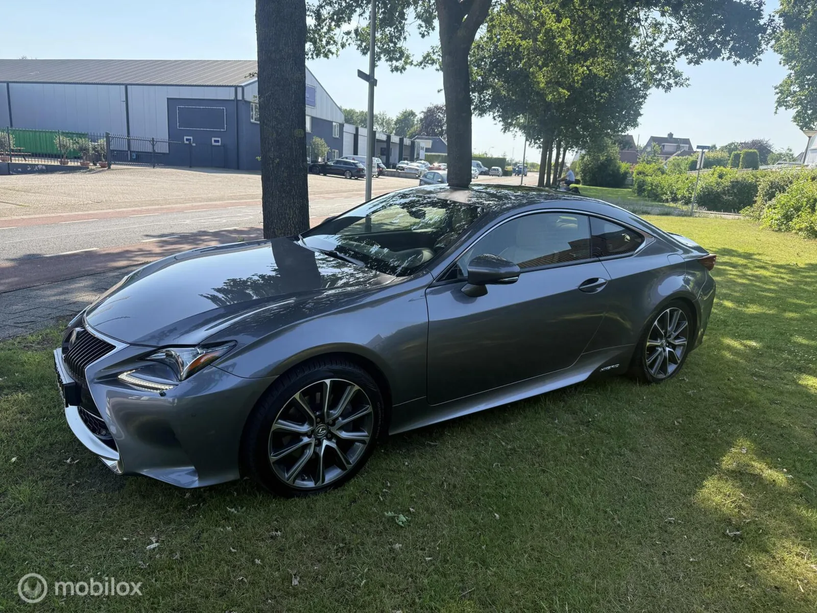 Lexus RC (2017) — foto 1