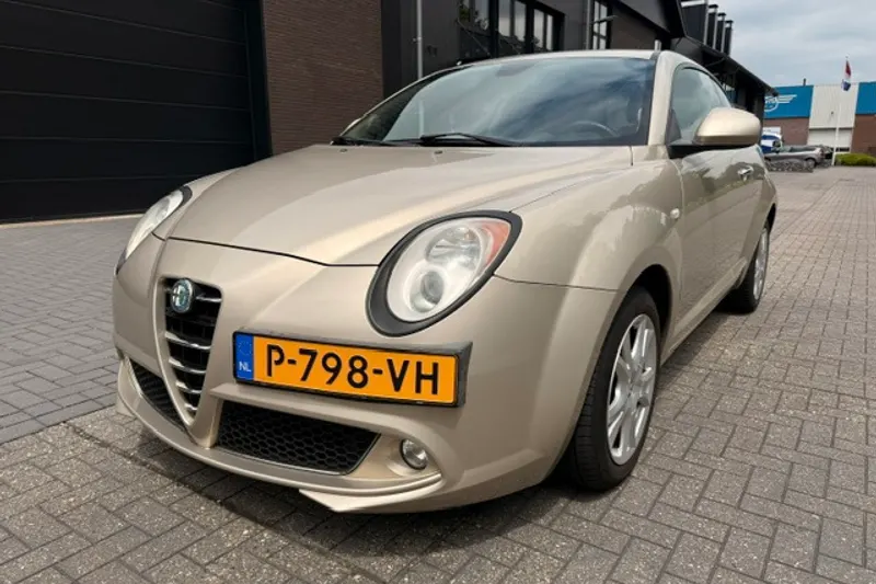 Alfa Romeo MiTo (2010)