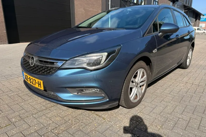Opel Astra (2016)