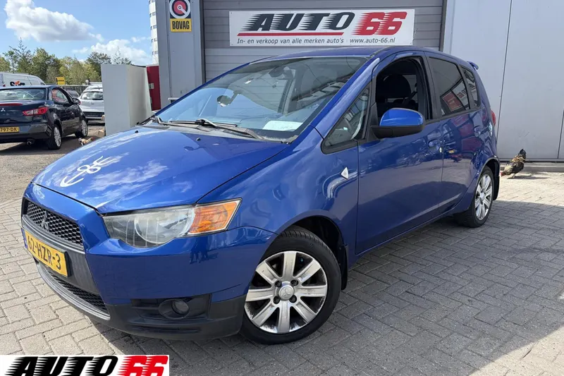 Mitsubishi Colt (2009)