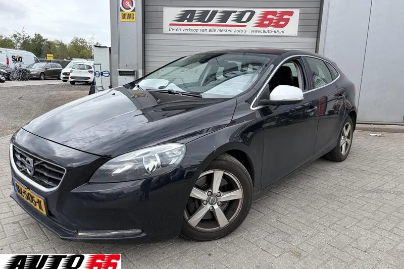 Volvo V40 (2016)