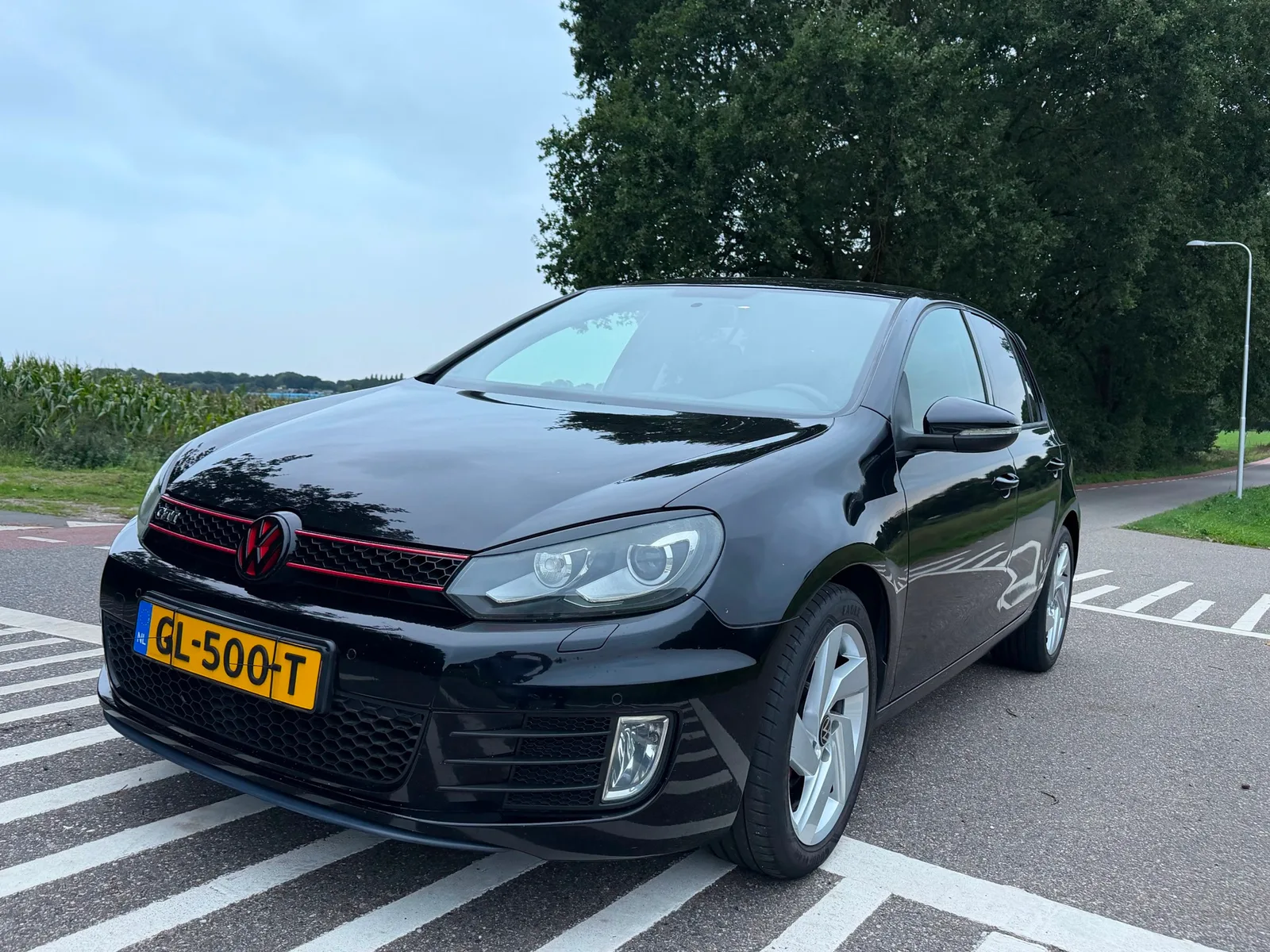 Volkswagen Golf (2010) — foto 1