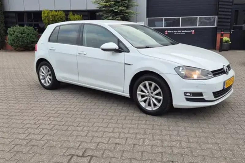 Volkswagen Golf (2015)