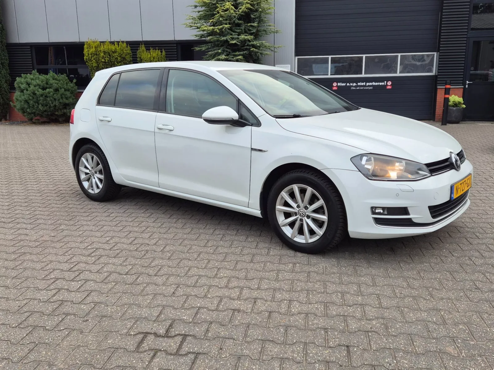 Volkswagen Golf (2015) — foto 1