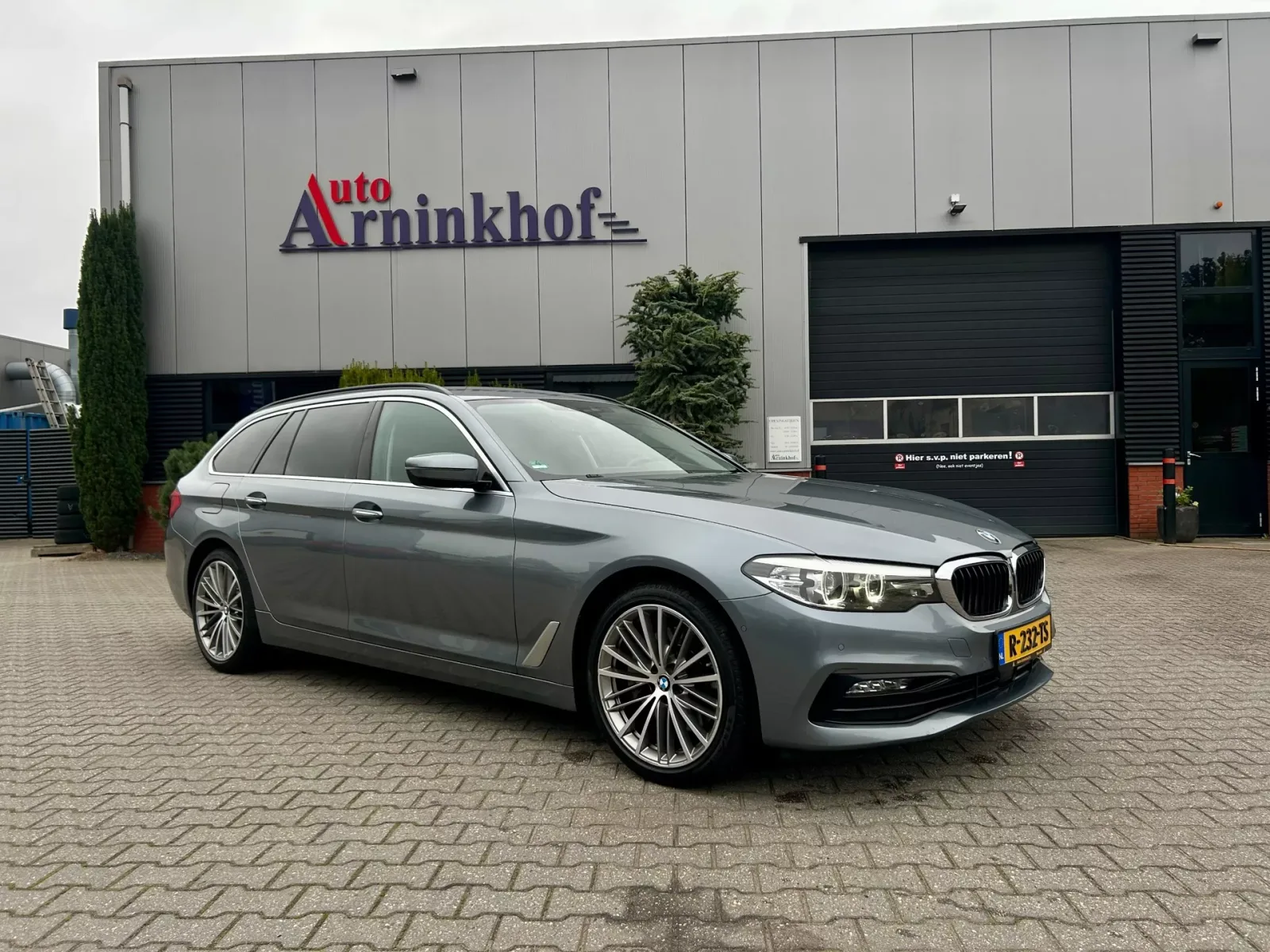 BMW 5-Serie (2017) — foto 1
