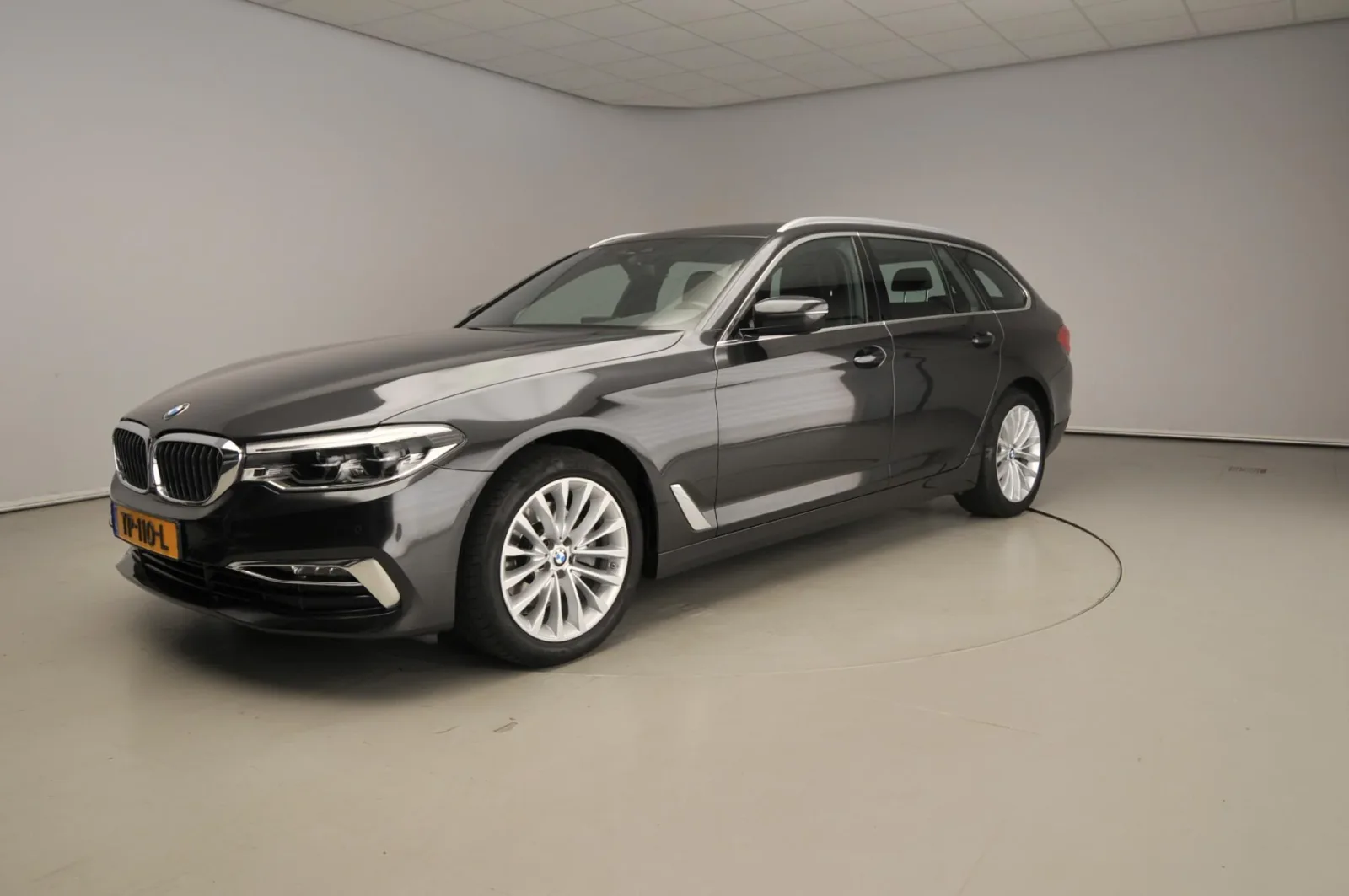 BMW 5-Serie (2018) — foto 1