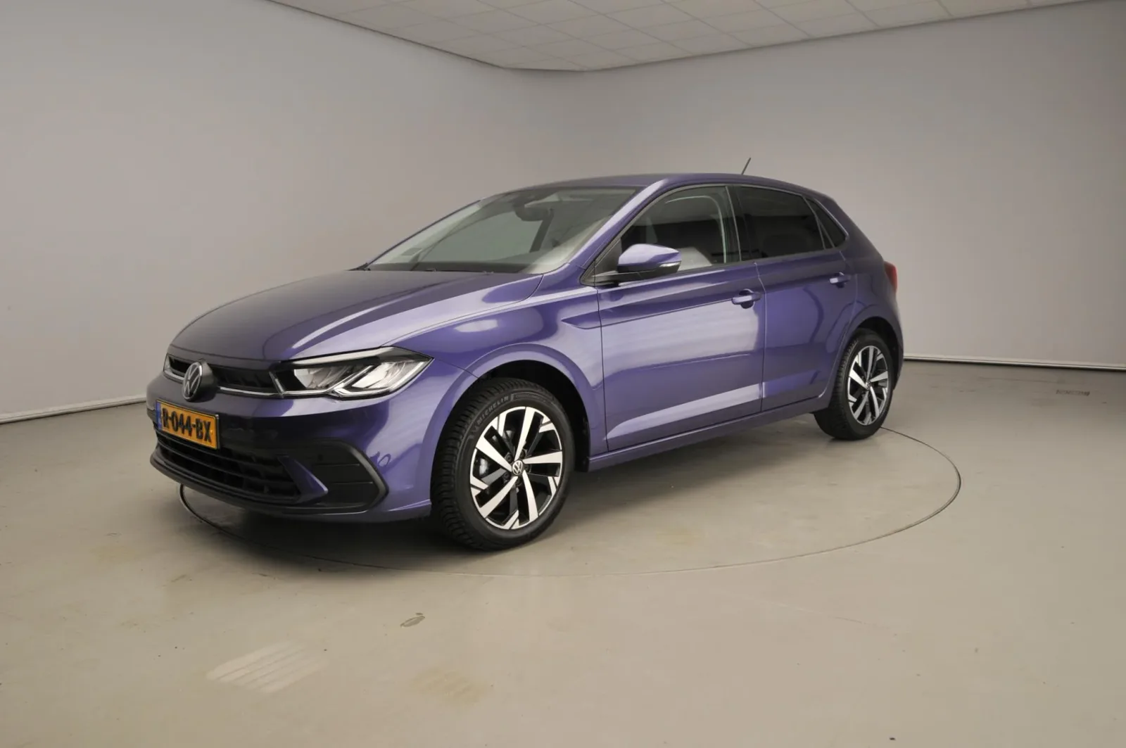 Volkswagen Polo (2022) — foto 1