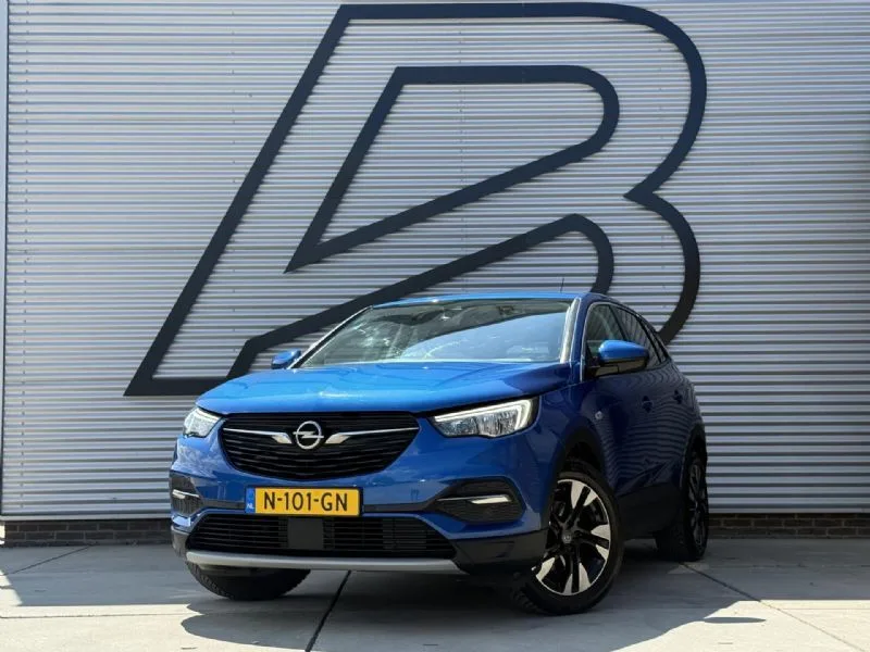 Opel Grandland (2019) — foto 1