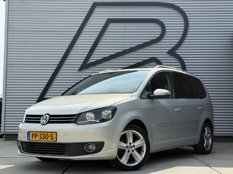 Volkswagen Touran (2011) — foto 1