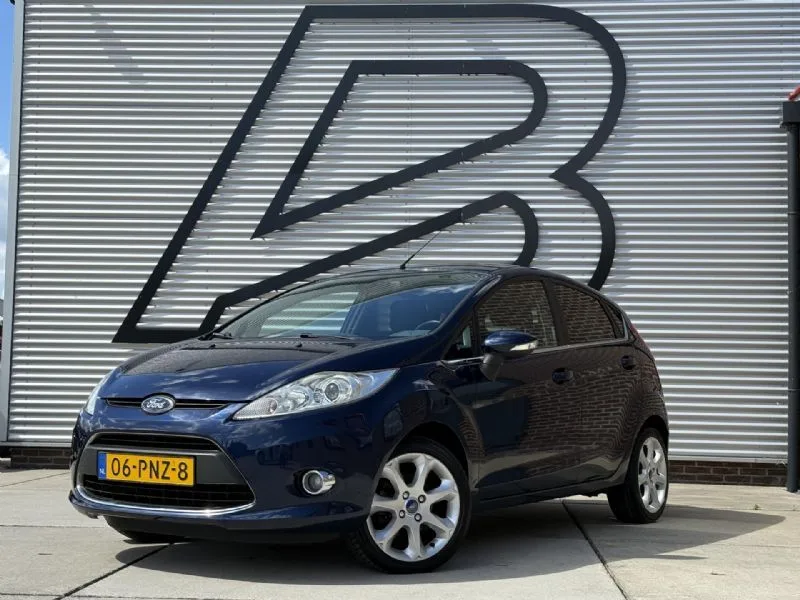 Ford Fiesta (2011) — foto 1