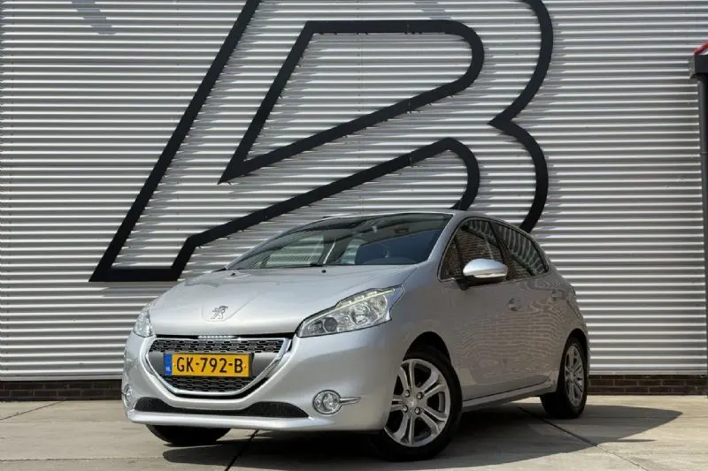 Peugeot 208 (2013)
