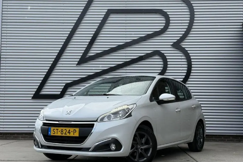 Peugeot 208 (2018)