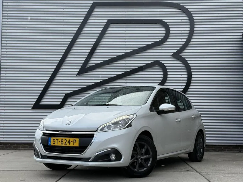 Peugeot 208 (2018) — foto 1