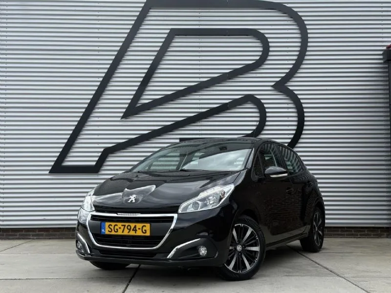 Peugeot 208 (2018) — foto 1