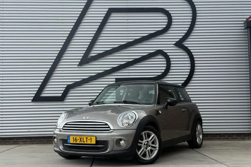 MINI Cooper (2012)