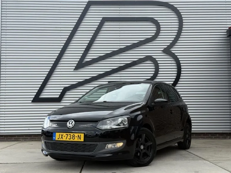 Volkswagen Polo (2016) — foto 1