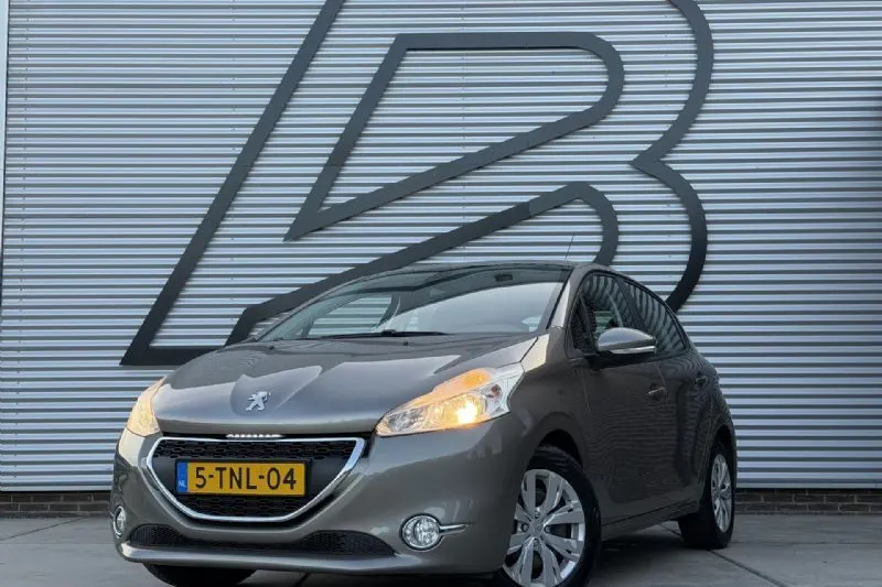 Peugeot 208 (2014)