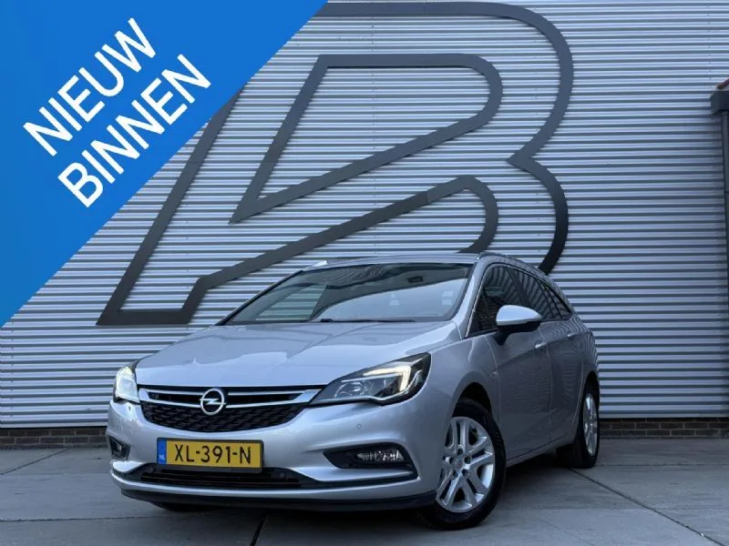 Opel Astra (2019) — foto 1