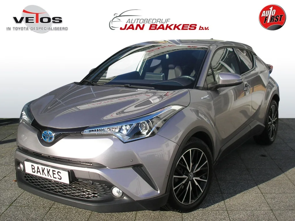 Toyota C-HR (2017) — foto 1