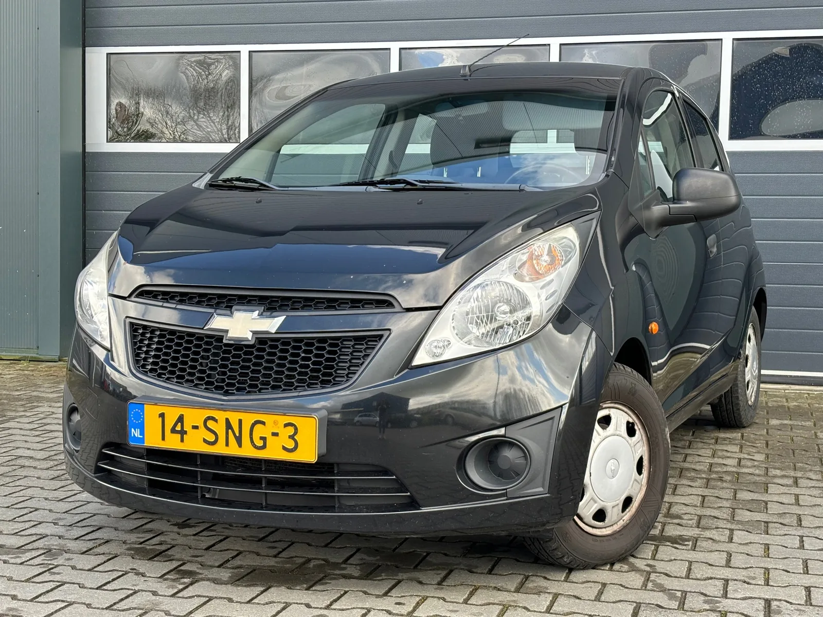 Chevrolet Spark (2011) — foto 1