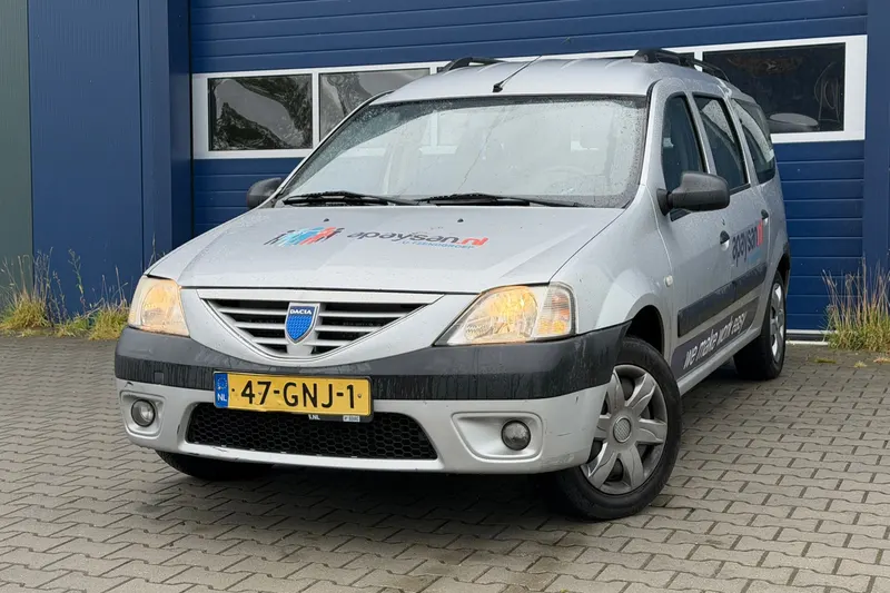 Dacia Logan MCV (2008)