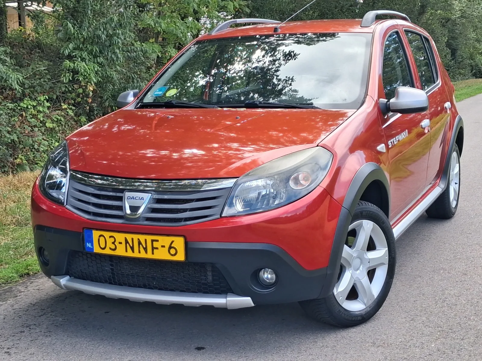 Dacia Sandero (2010) — foto 1