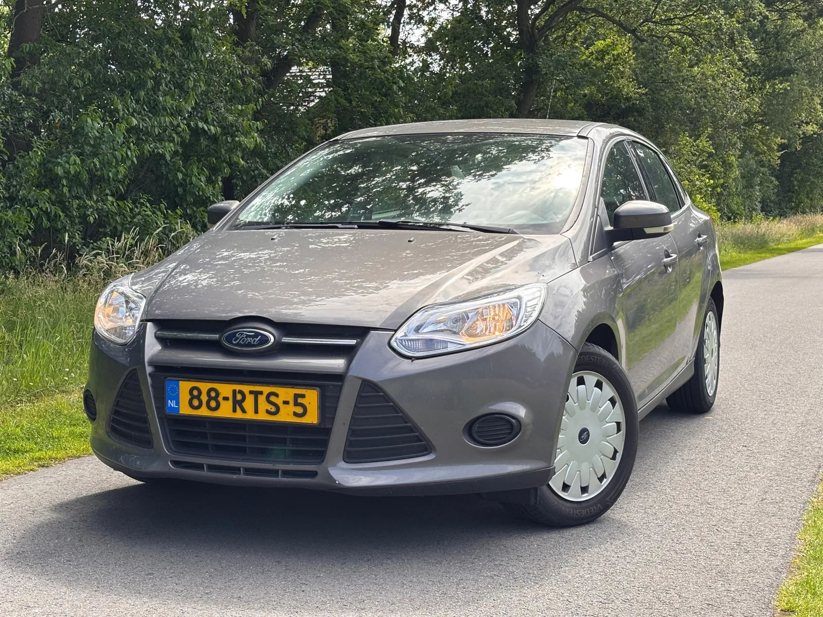 Ford Focus (2011) — foto 1