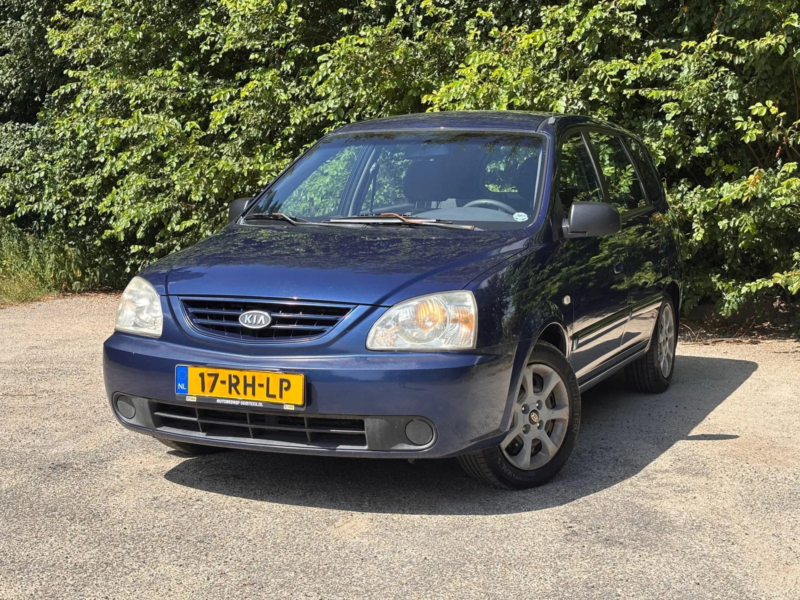 Kia Carens (2007) — foto 1