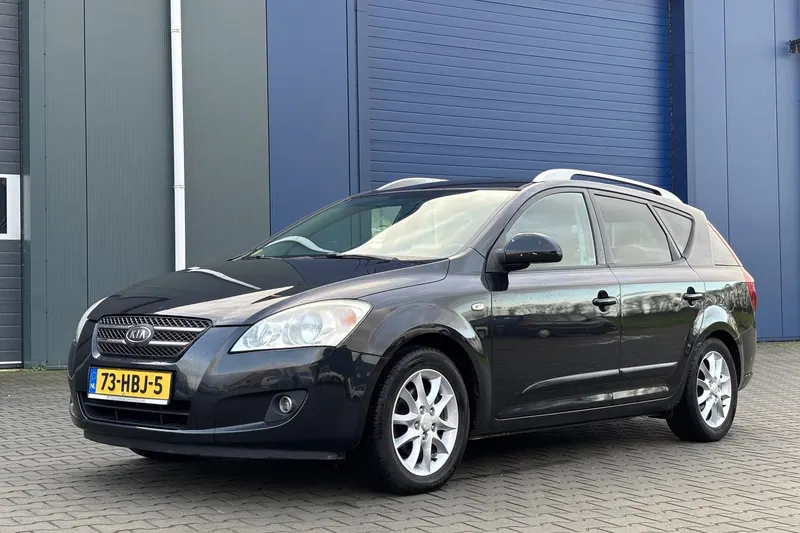 Kia Cee'd (2008)