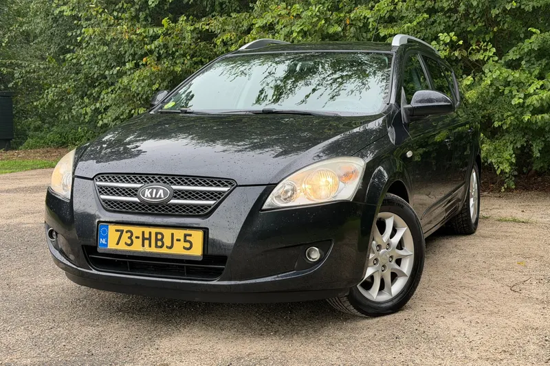 Kia Cee'd (2008)