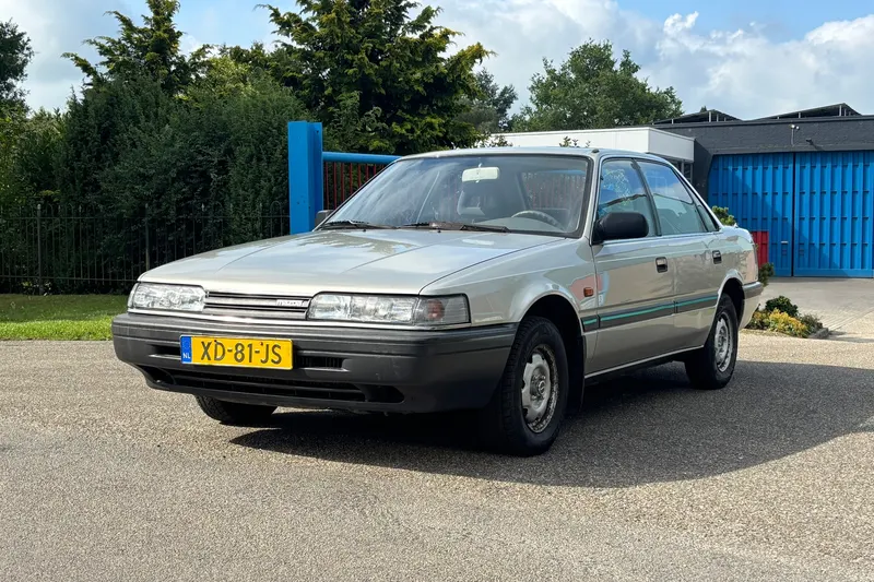 Mazda 626 (1989)