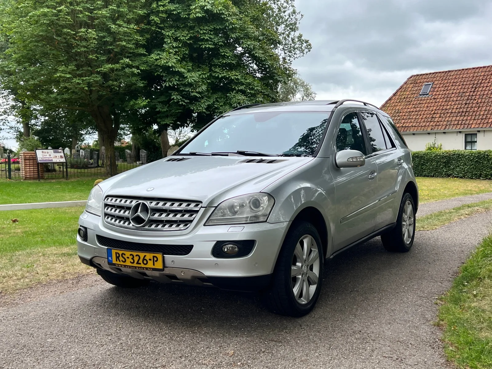 Mercedes-Benz ML-Klasse (2008) — foto 1