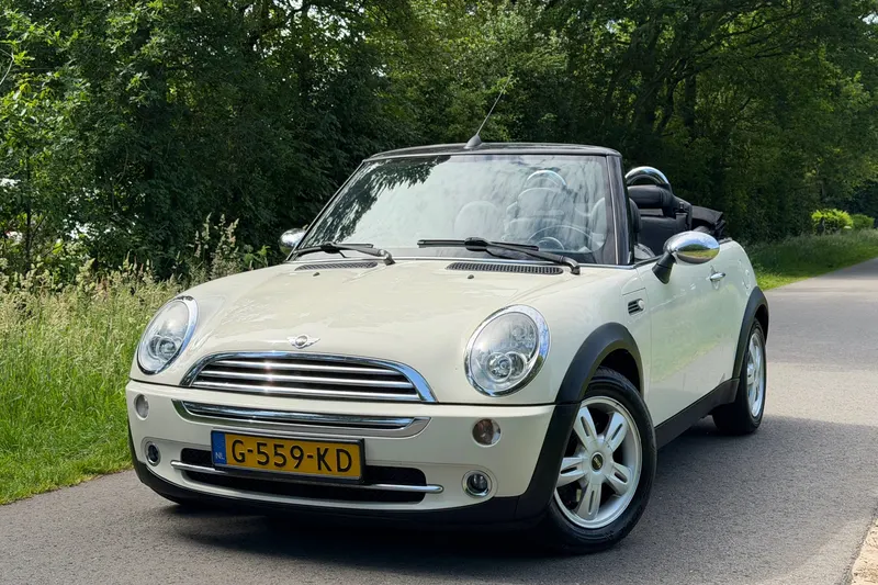 MINI Cabrio (2006)