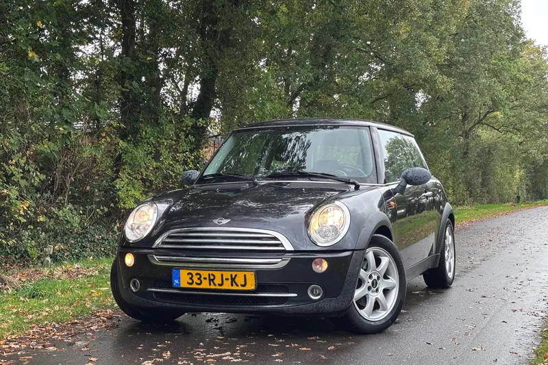 MINI One (2005)