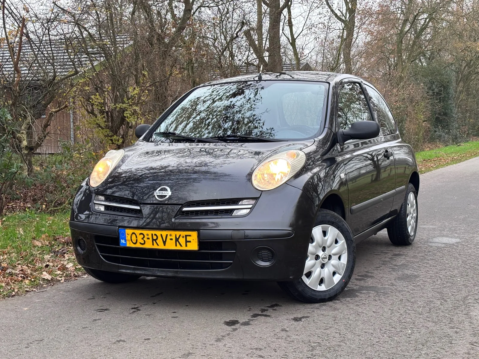 Nissan Micra (2005) — foto 1