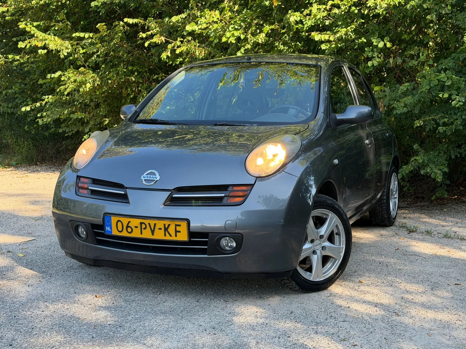 Nissan Micra (2004) — foto 1