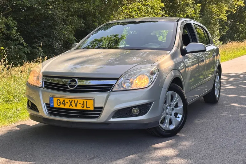 Opel Astra (2007)