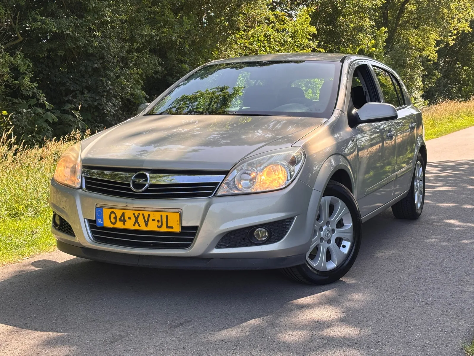 Opel Astra (2007) — foto 1