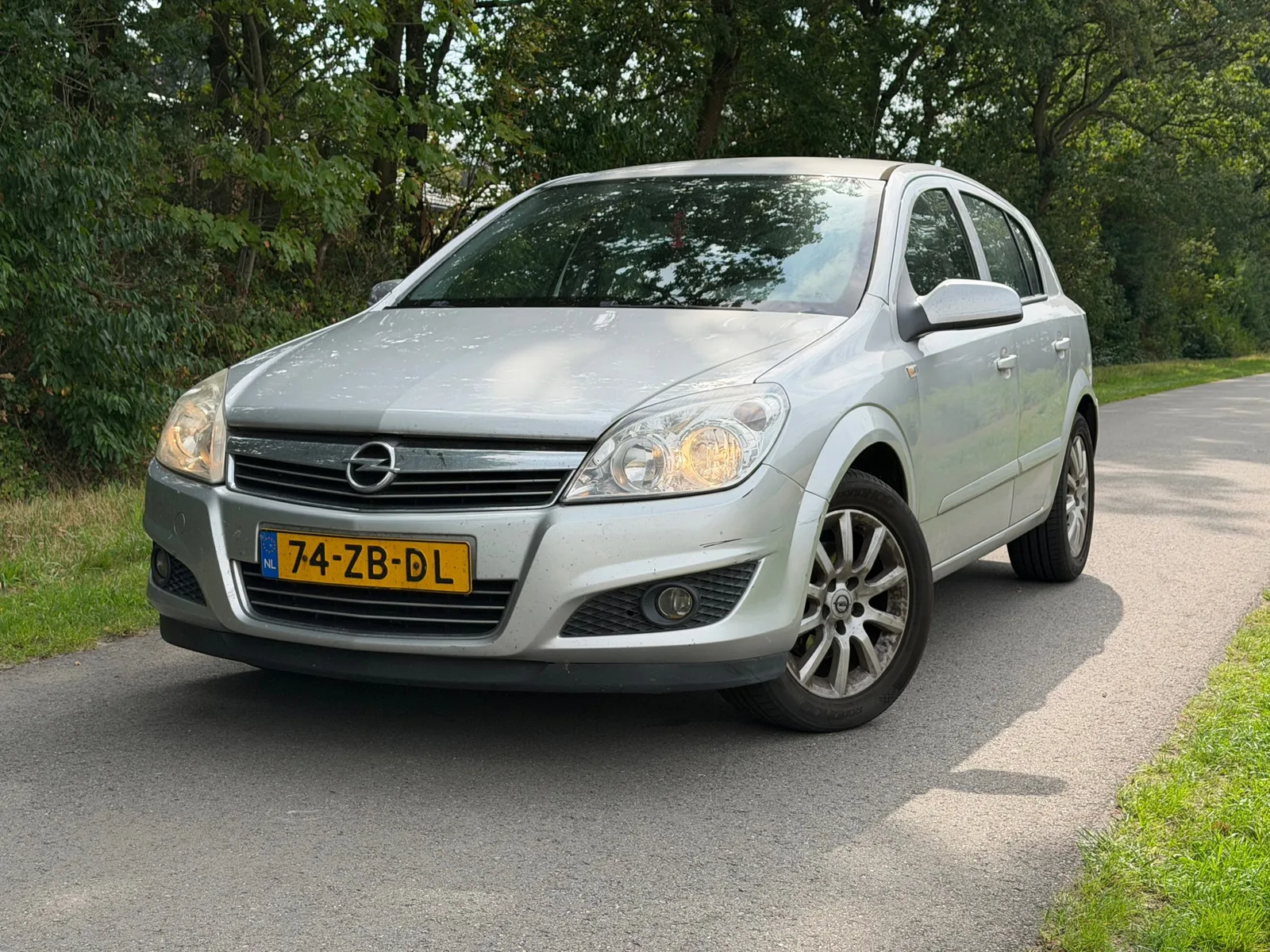 Opel Astra (2007) — foto 1