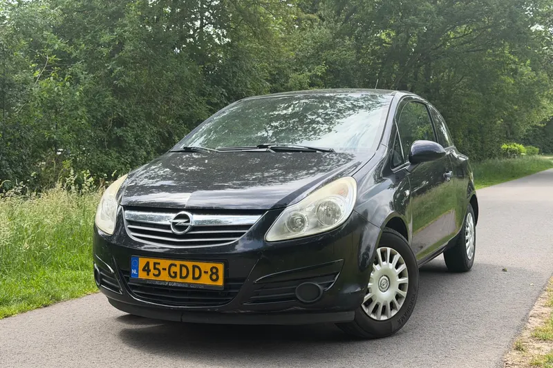 Opel Corsa (2008)